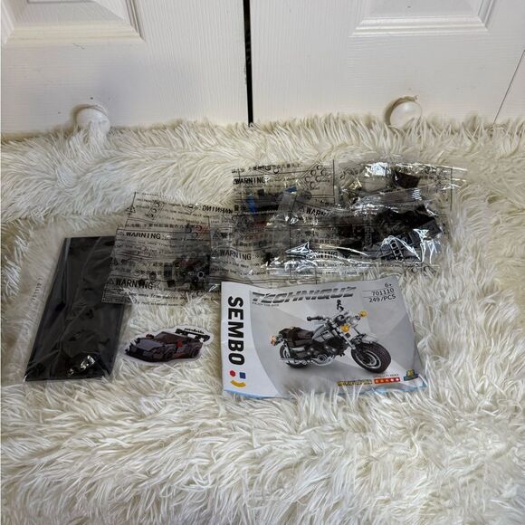 Sembo Motorcycle Building Set - Picture 1 of 5